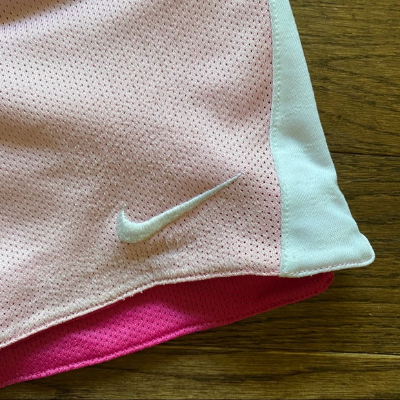 Reversible Nike Shorts - Picture 5 of 11
